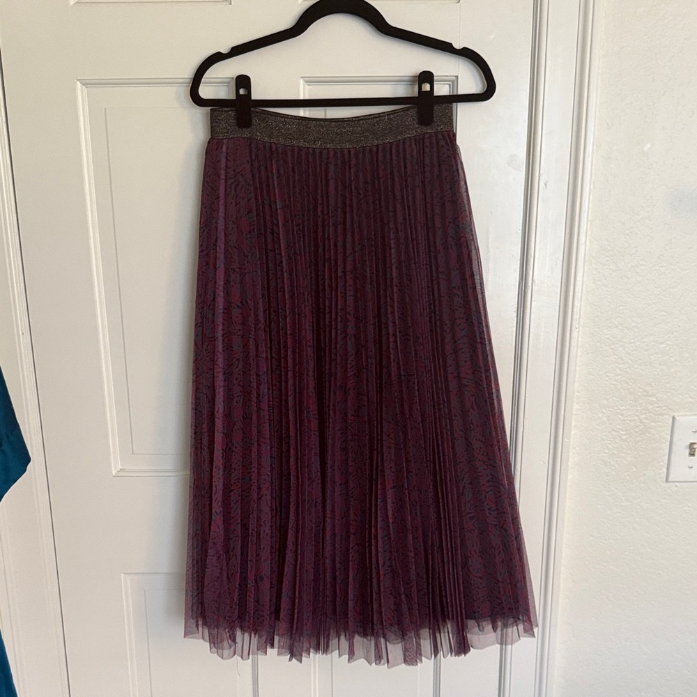 Women's Lili Sidonio pleated skirt